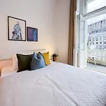 Turnkey I Wenceslas Square Apartments