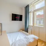 Chic Brick Suite In Historic City By Rentez