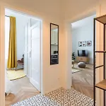 Beautiful Cozy Apartment For 2 People