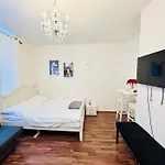 Warm And Cozy Apartment Design Center Of Prague