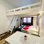 Elly Modern Oldtown Apartments