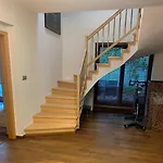 Rodinny Dum Praha 8, Kobylisy