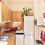 Cozy Apartments With Terrace Near Prague Castle