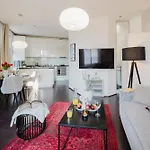 Prague Days - Stylish Apartment - Netflix - Hip District