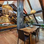 Old Town Apartment Dlouhá
