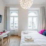 Residence Tesnov Apartment