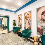 Accordion Boutique Hotel & Premium Suites