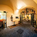 Old Royal Post Boutique Hotel & Premium Suites