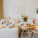 Prague Days - Apartments With Garage And Balcony In Smichov City