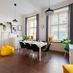 Botanic Apartment