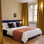 Spires And Spirits Old Town Boutique Apartments