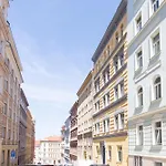 Chic And Modern Apartments