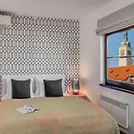 4 Arts Apartments By Adrez
