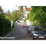 Bertramka Apartment