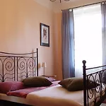 Pension Atelier 12
