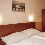 Hotel Inturprag