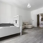 Premier Apartments Old Town Hradebni