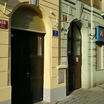 Hugo Apartment Prague