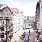 Residence Zborovska 6
