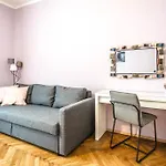 Reflection 2Bdr Apartment By Ruterra