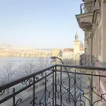 Bellevue Apartment