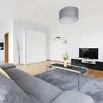 Prague Days - Luxurious Apartments In Trendy Zizkov