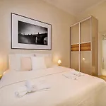 Luxurious Apartments Ujezd