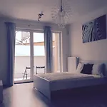 Apartement Blanc De Luxe