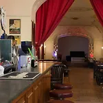 Youth Hotel Baroque Hall Prague