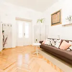 Central Riverside Apartments
