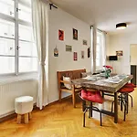 Historic Centre Apartments VII