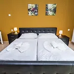 Nad Kralovnou Hotel & Restaurant