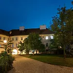 Downtown Suites Mala Strana