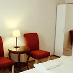 Hotel Mira Inn