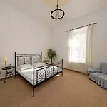 Apartments U Cisare