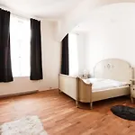 Prague Days - Stylish New Town Apartments