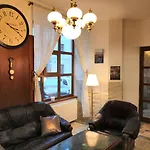 Elen\'S Hotel Arlington