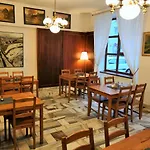 Elen\'S Hotel Arlington