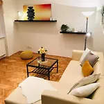 Apartments U Obecniho Dvora