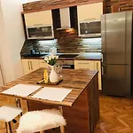 Apartments U Obecniho Dvora