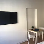 Apartment Deluxe - Narodni Obrany 13