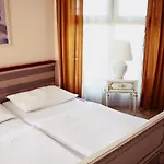 Hotel Monica