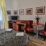 Auspicie Apartment