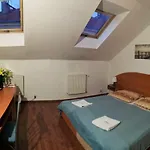 Auspicie Apartment