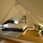 Attic Hroznova - Charles Bridge