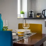 Vinyls & Espresso Apartment