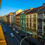 Lovely Prague Apartment