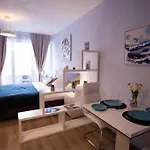 Letnany Apartments - Standerova Prague