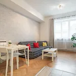 Blanicka 9 Apartment - Prague 2