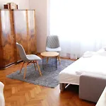 Apartment In The Heart Of Prague